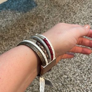 Layered bracelet with magnetic closure
